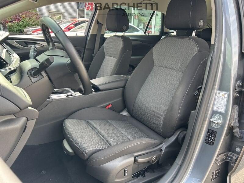 Opel Insignia 18 INS-ST BUSIN 16CDTI 136 AT6