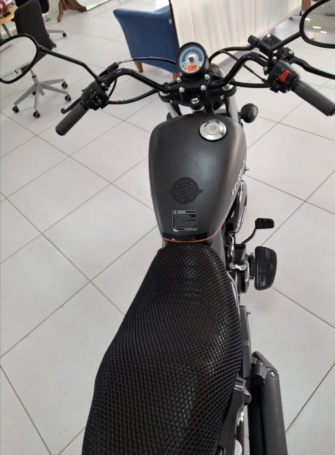 Um Renegade Commando 125