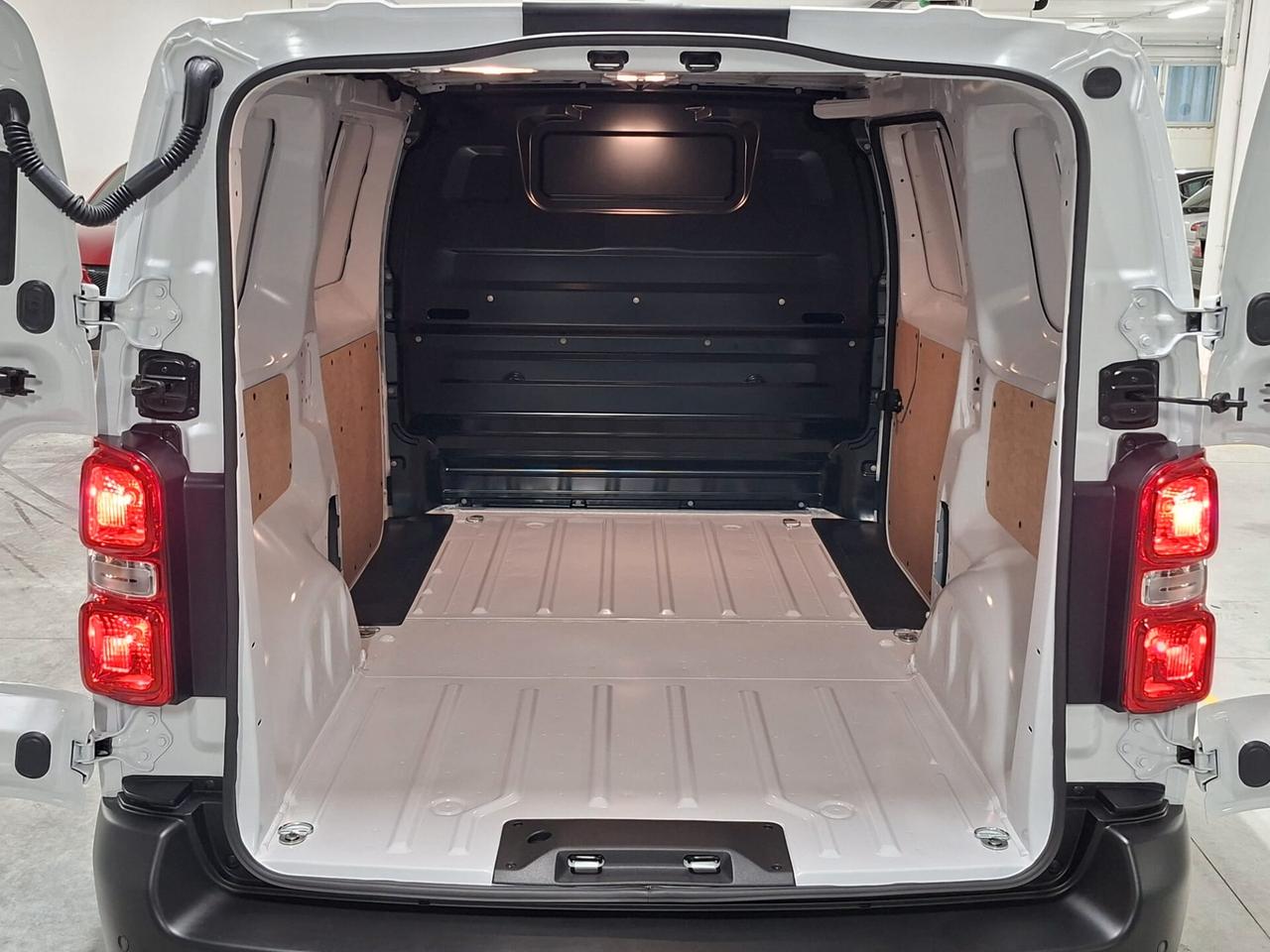 Fiat Scudo Van 1.5 BlueHDi 120CV L2H1 Km. Zero