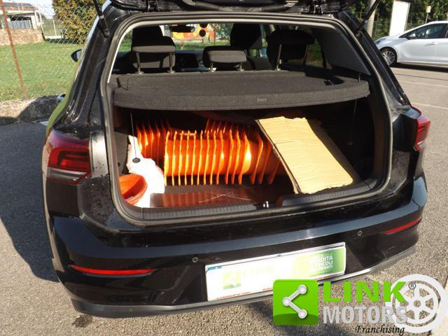 VOLKSWAGEN Golf 2.0 TDI 115 CV SCR Life in ordine di meccanica