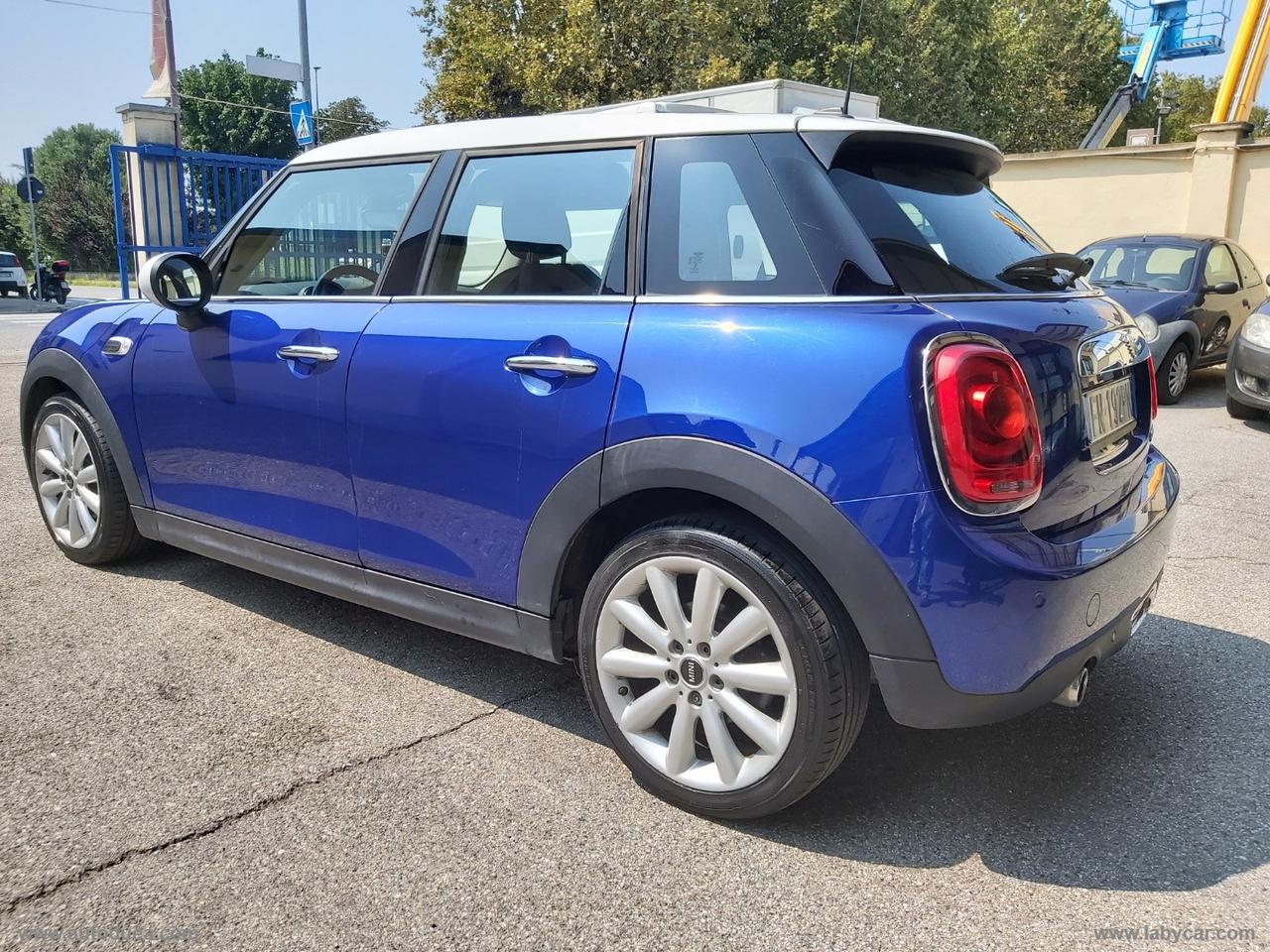MINI Cooper D 5 porte CAMBIO AUT. NO VINCOLI
