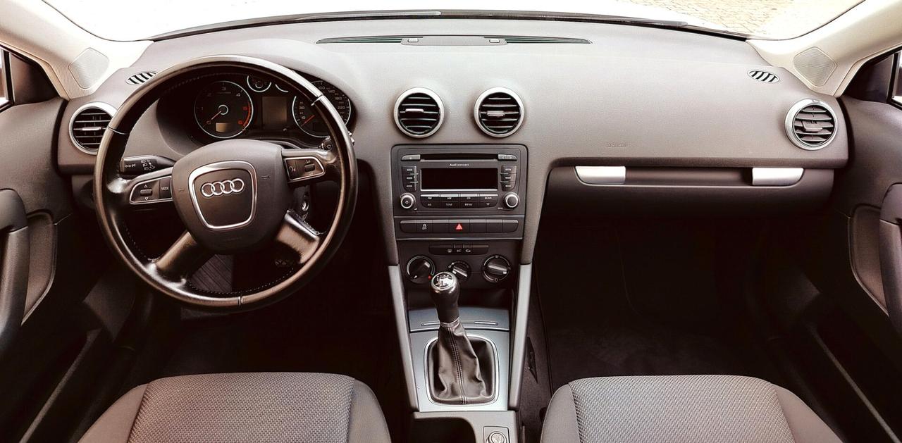 Audi A3 1.6 TDI EDITION OK NEOPATENTATI