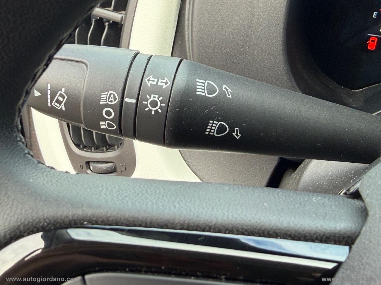 FIAT Panda 1.0 FireFly S&S Hybrid PACK CROSS