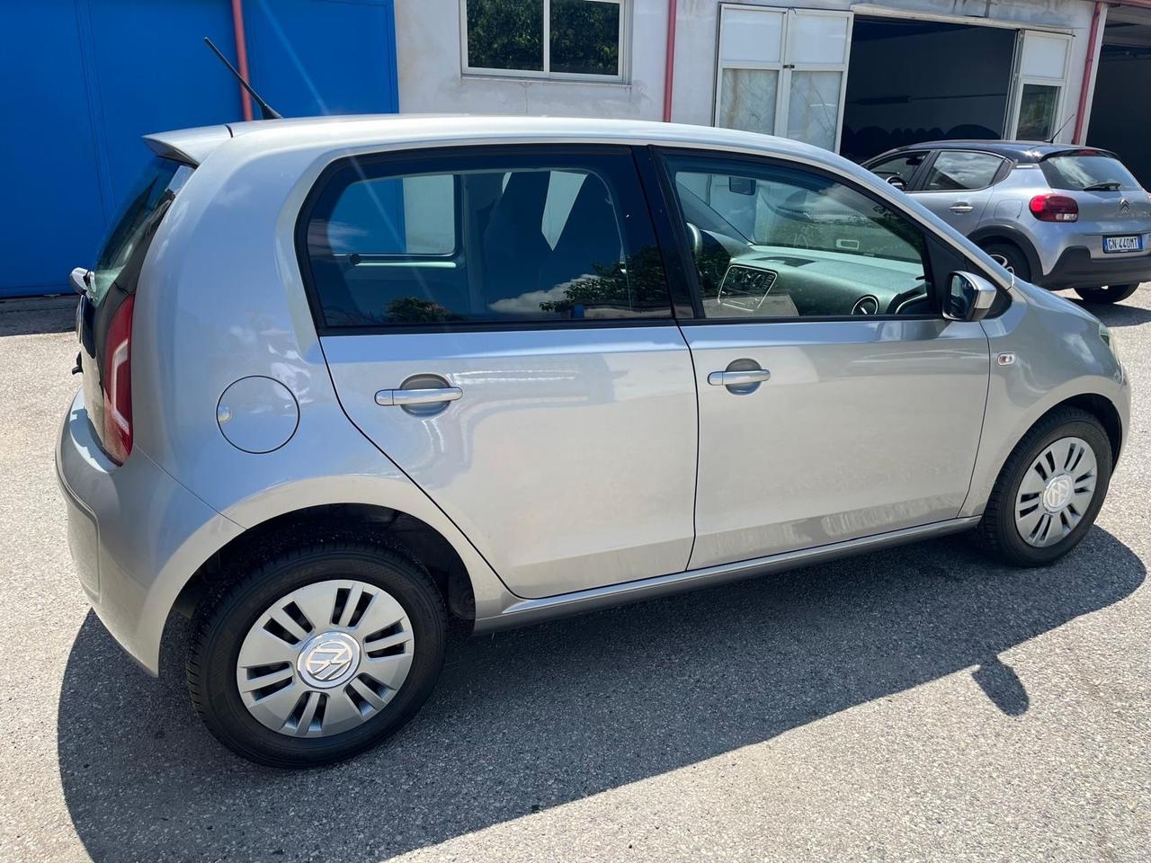 Volkswagen up -5 P-1.0 metano- full- 2015