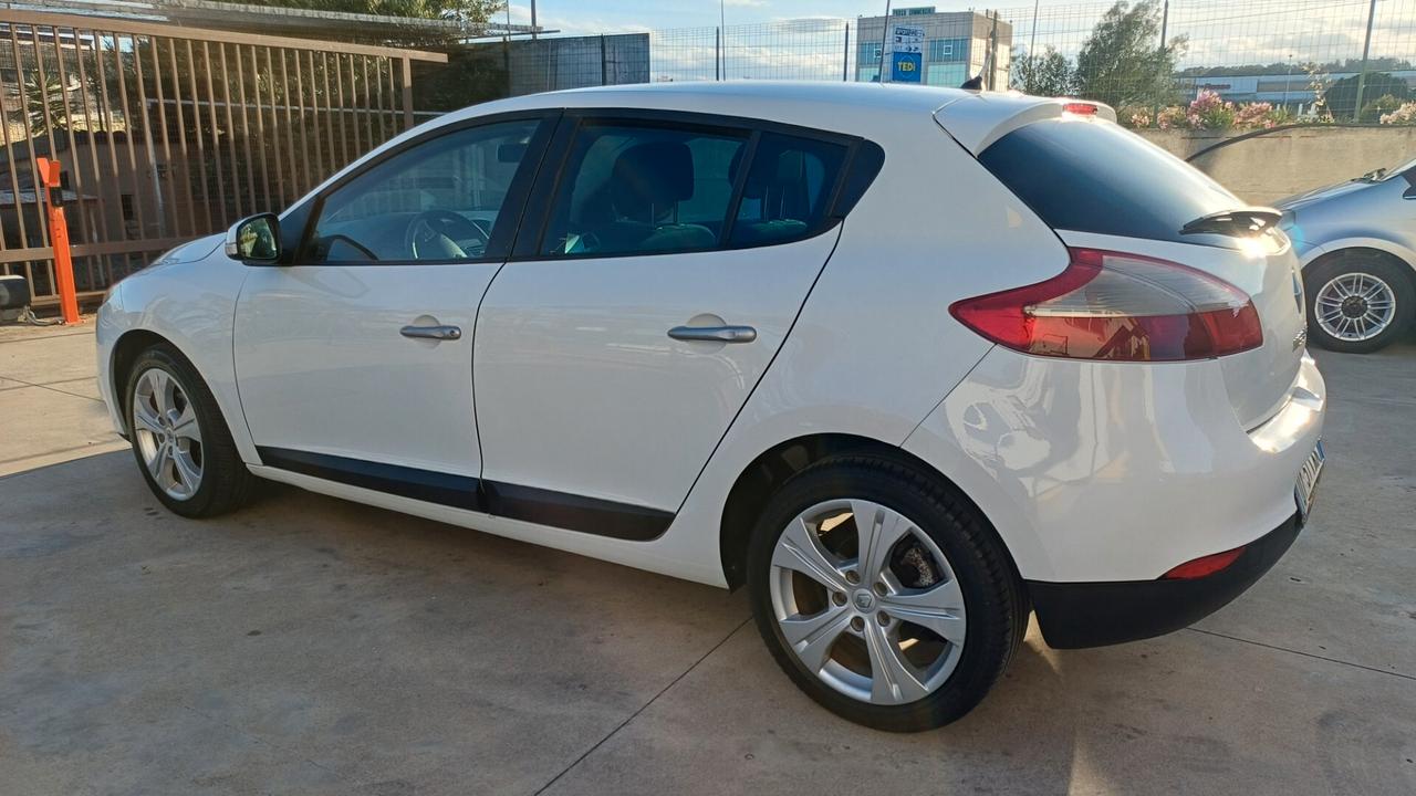 Renault Megane Mégane 1.5 dCi 110CV Dynamique