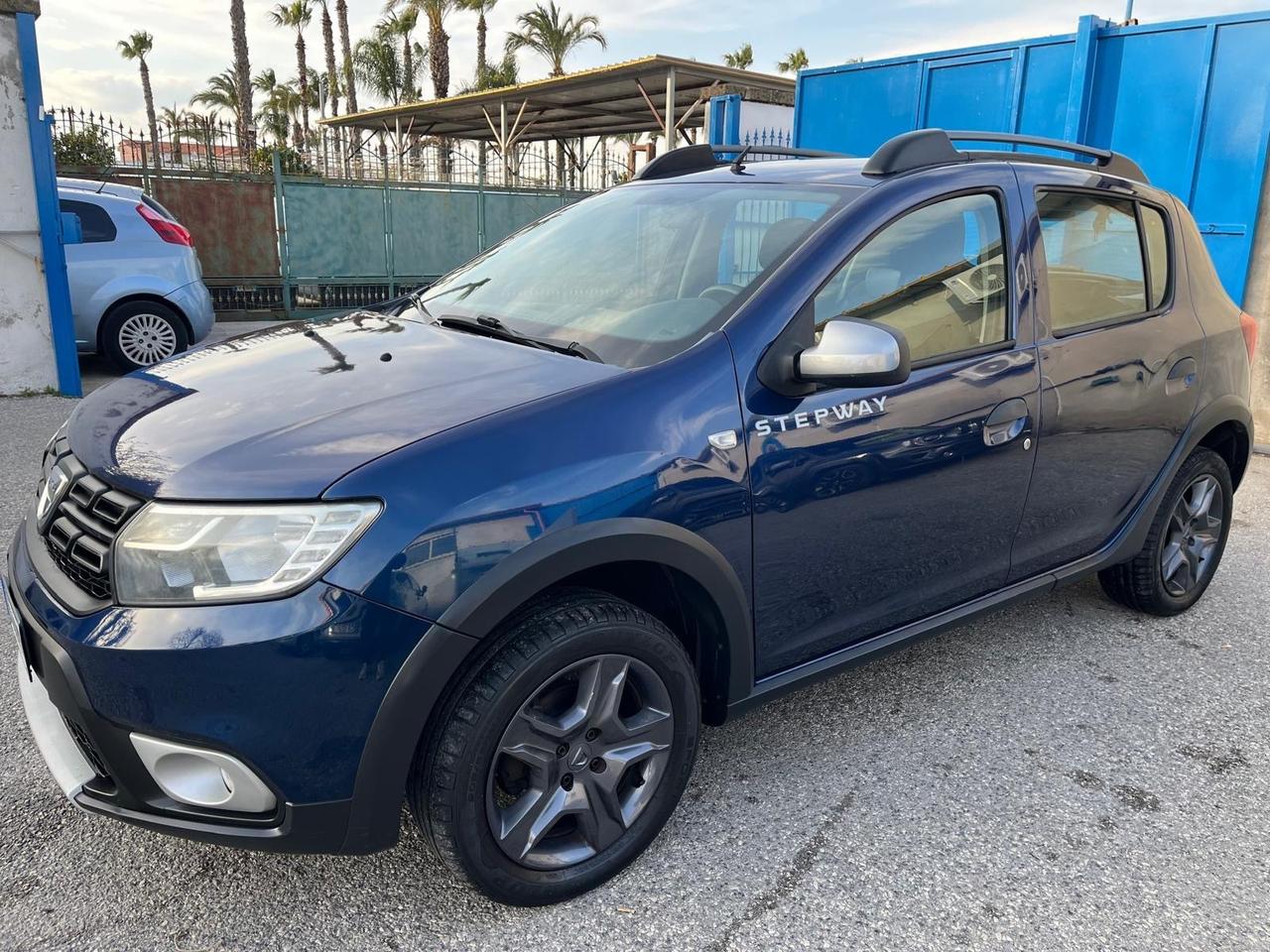 Dacia sandero stepway-0.9 tce-benz-2017