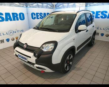 FIAT New Panda 1.0 firefly hybrid Cross s&s 70cv 5p.ti