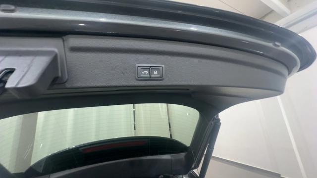 AUDI Q3 SPB 35 TDI S tronic Identity Black - VARI COLORI