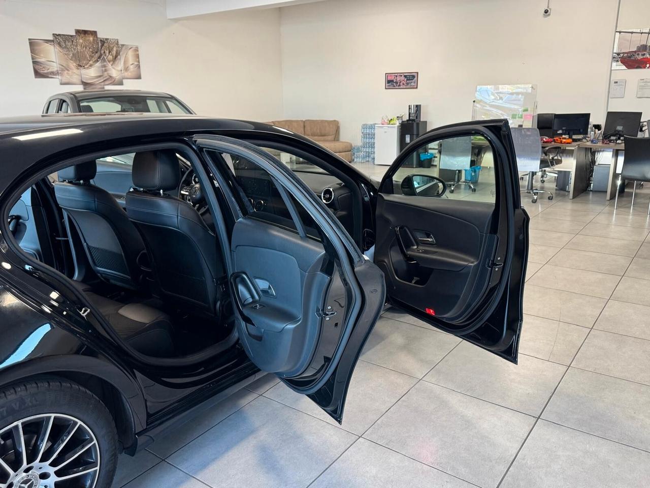 Mercedes-benz A 180 116CV AUTOMATIC SPORT 2019
