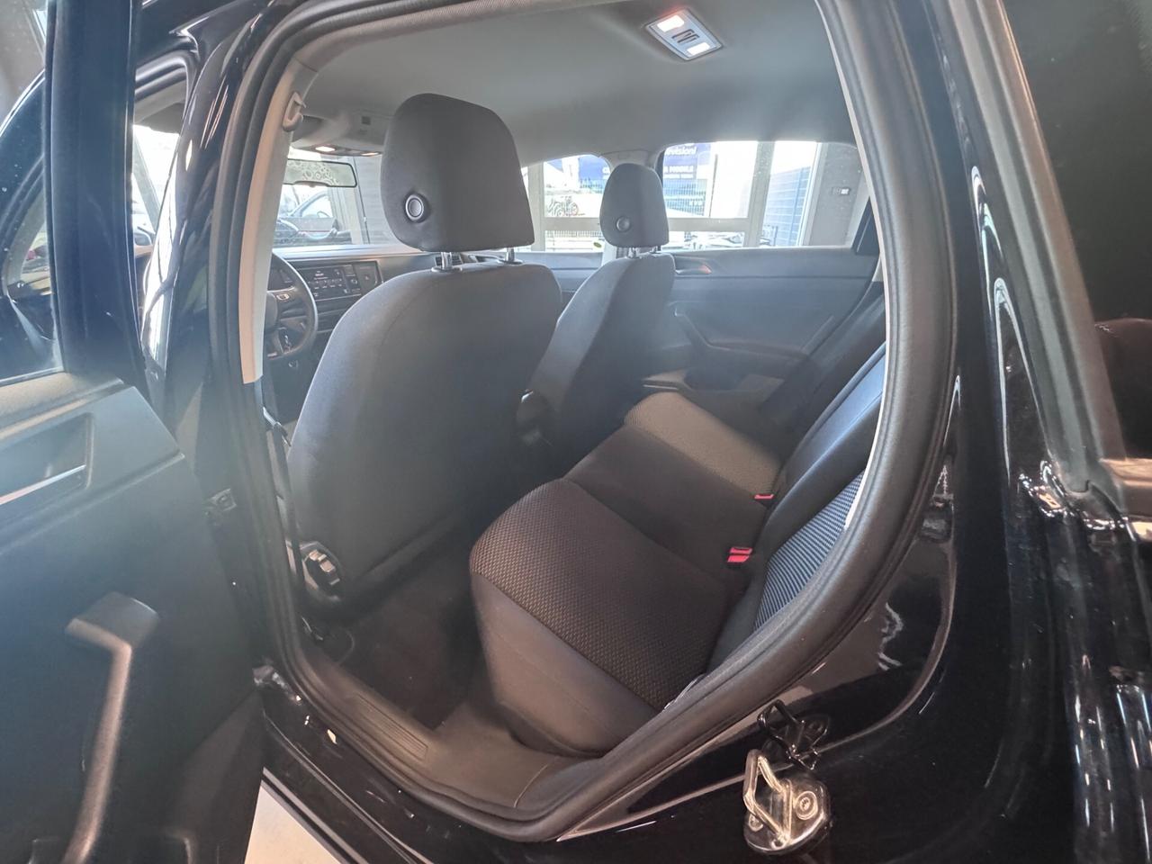 VOLKSWAGEN POLO 1.0 BENZINA COMFORTLINE 5 PORTE