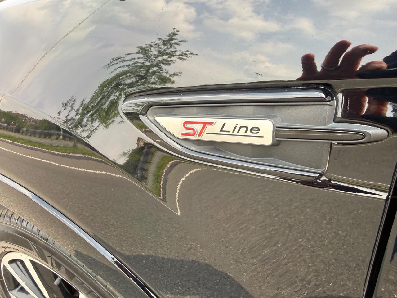 Ford Kuga 1.5 TDCI 120 CV S&S 2WD ST-Line