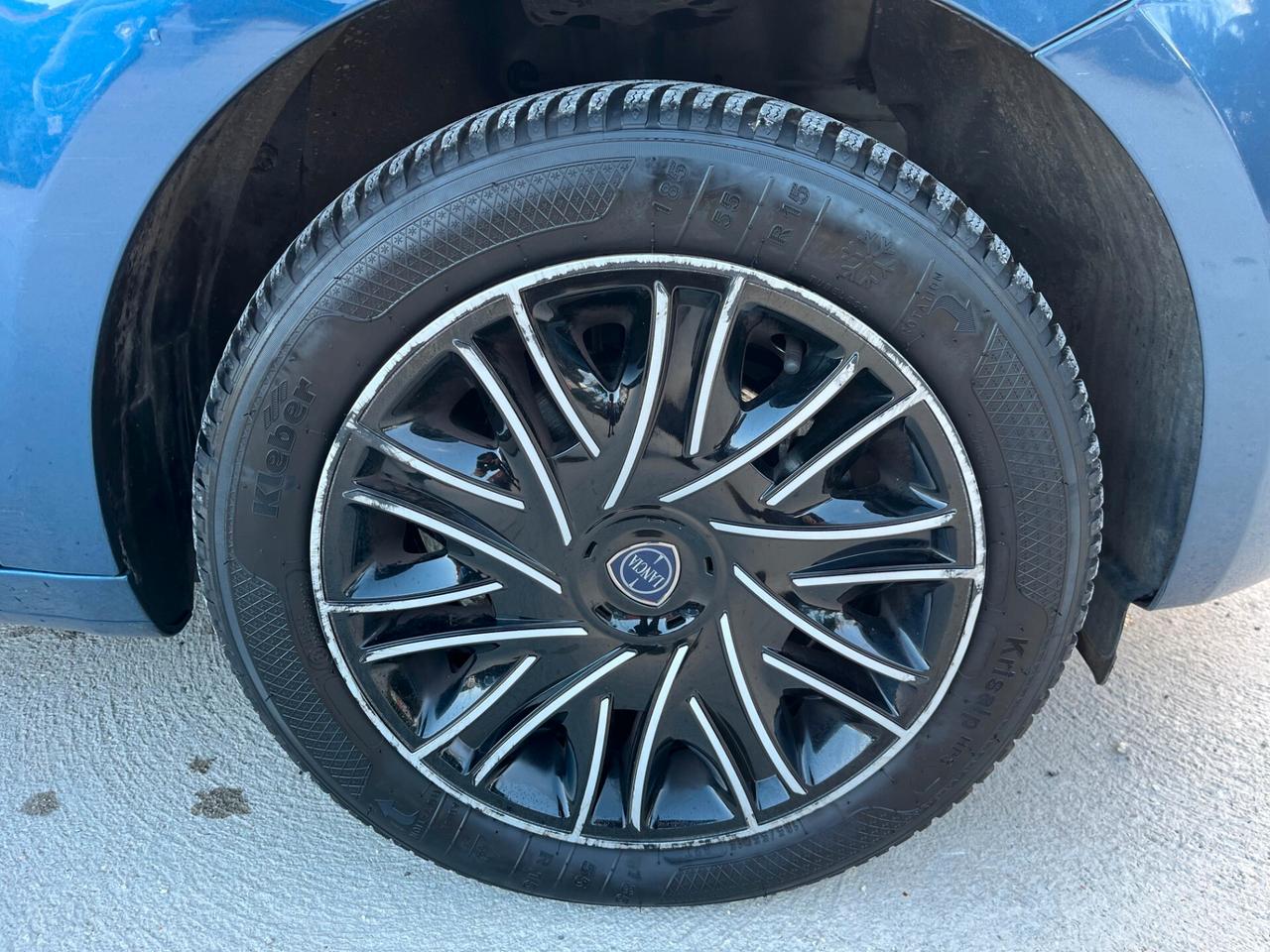 Lancia Ypsilon 1.0 FireFly 5 porte S&S Hybrid Gold