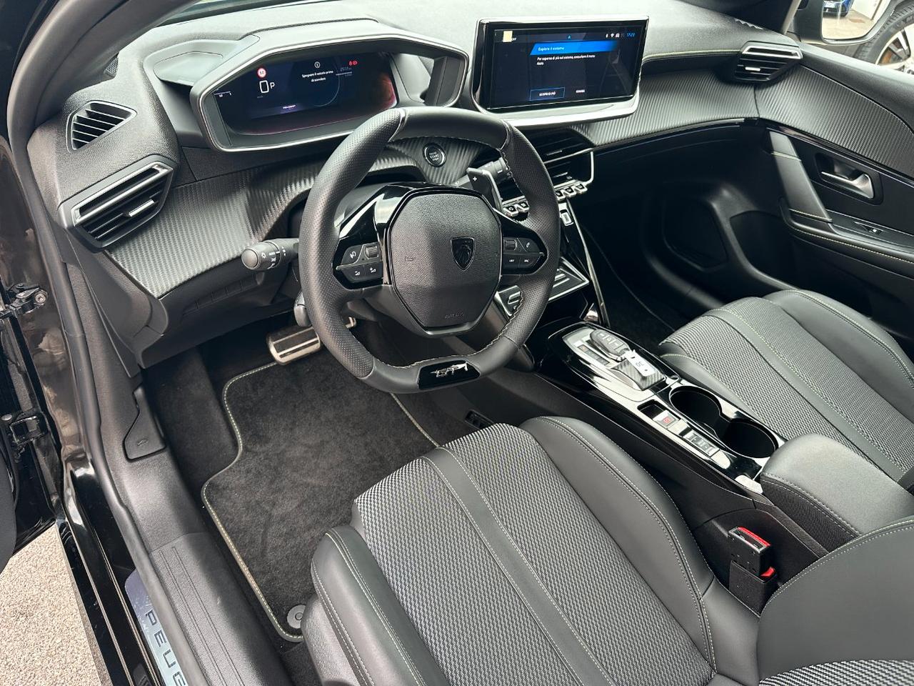 Peugeot 208 1.2 hybrid GT 145cv e-dcs 6