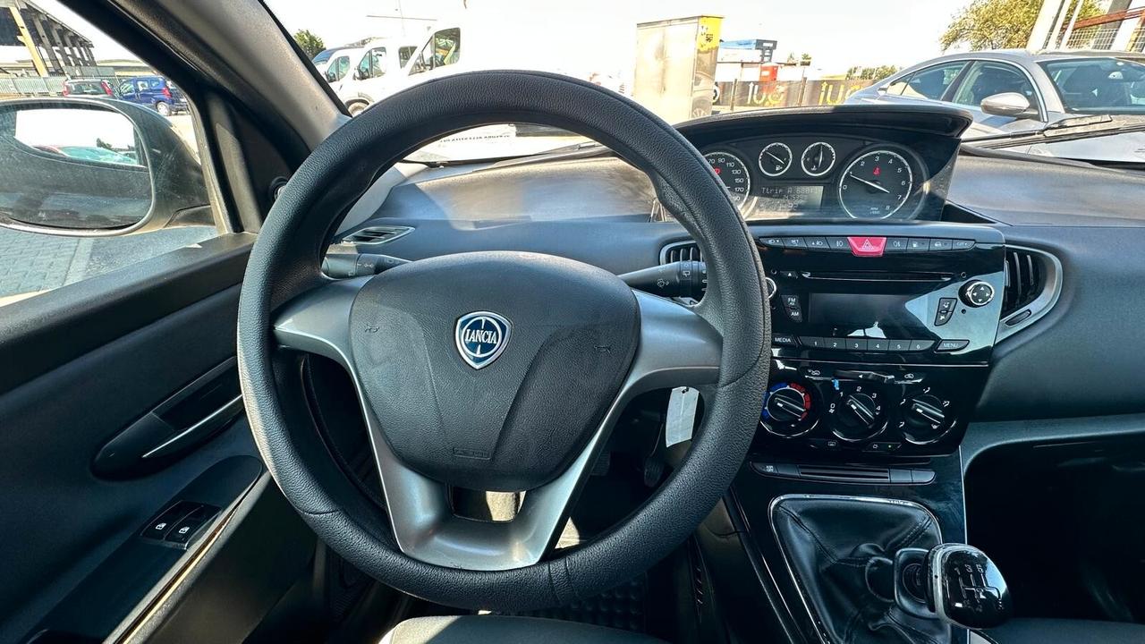 Lancia Ypsilon 1.2 69 CV 5 porte GPL Ecochic Silver UNICO PROPRIETARIO KM CERTIFICATI