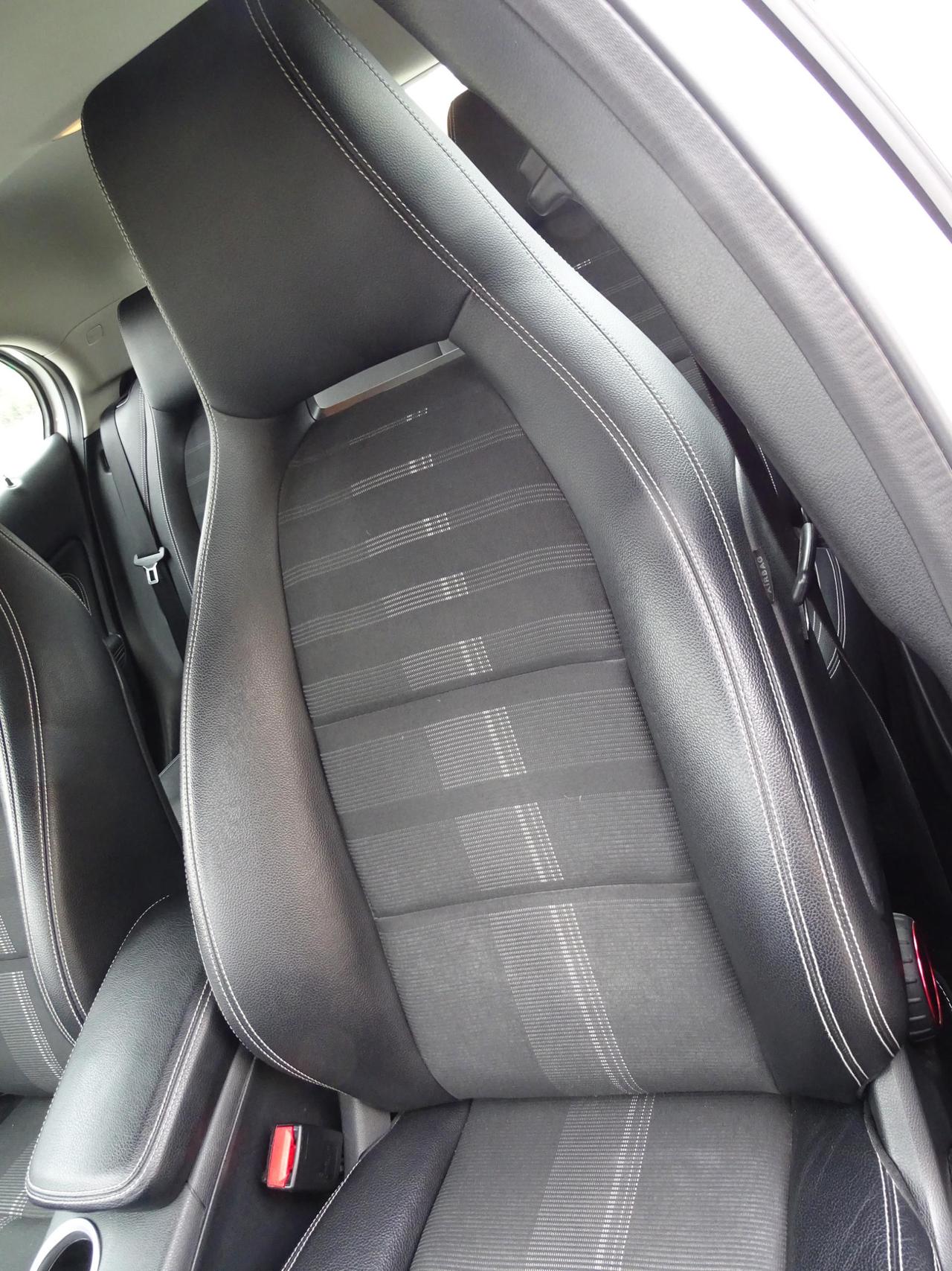 Mercedes-Benz GLA 180 Sport PACCHETTO AMG SPECIAL EDITION