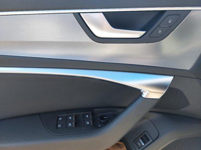 AUDI A6 Avant 40 2.0 TDI quattro ultra S tronic S line