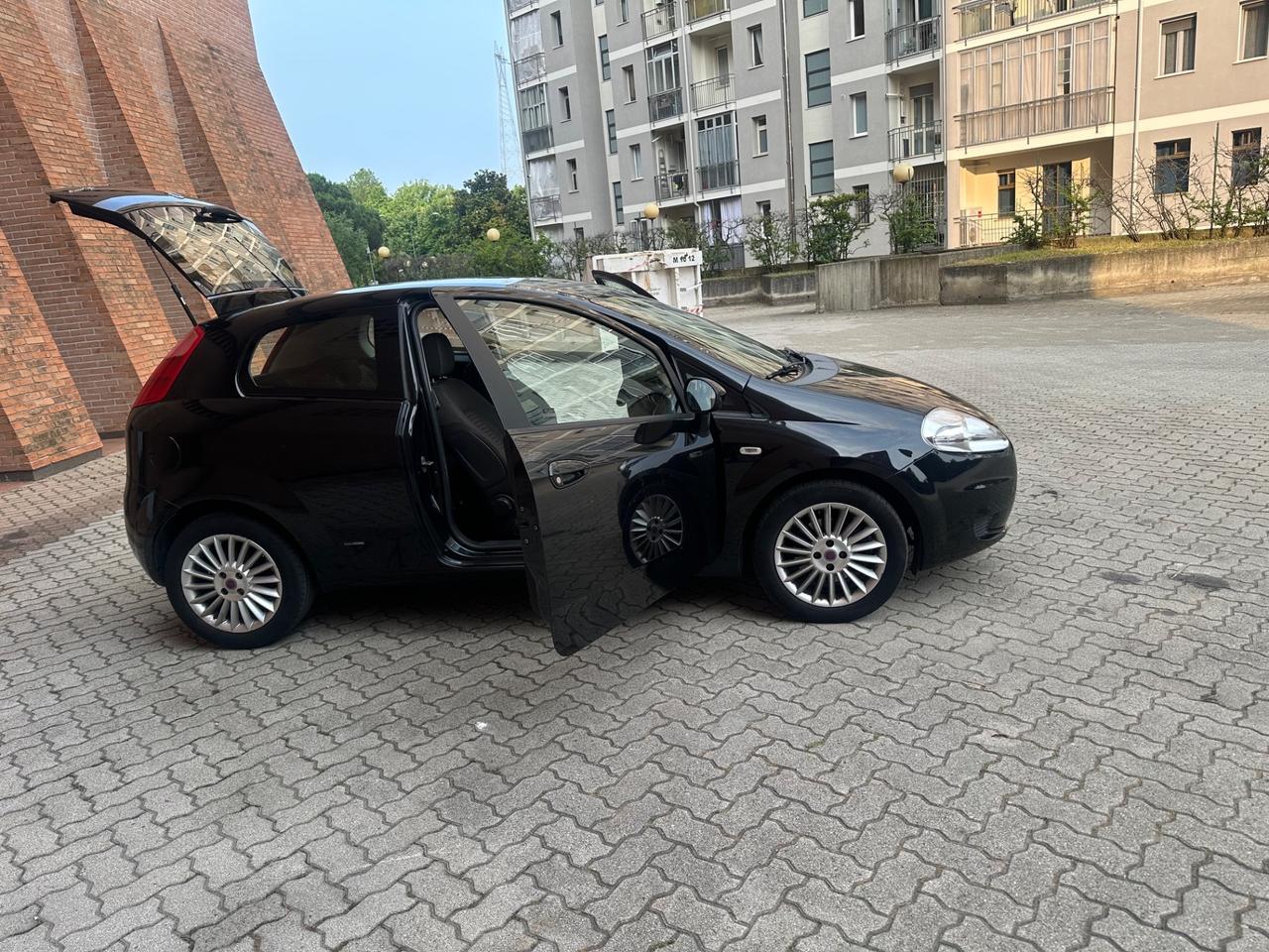 Fiat Grande Punto Grande Punto 1.3 MJT 90 CV 3p. Dynamic