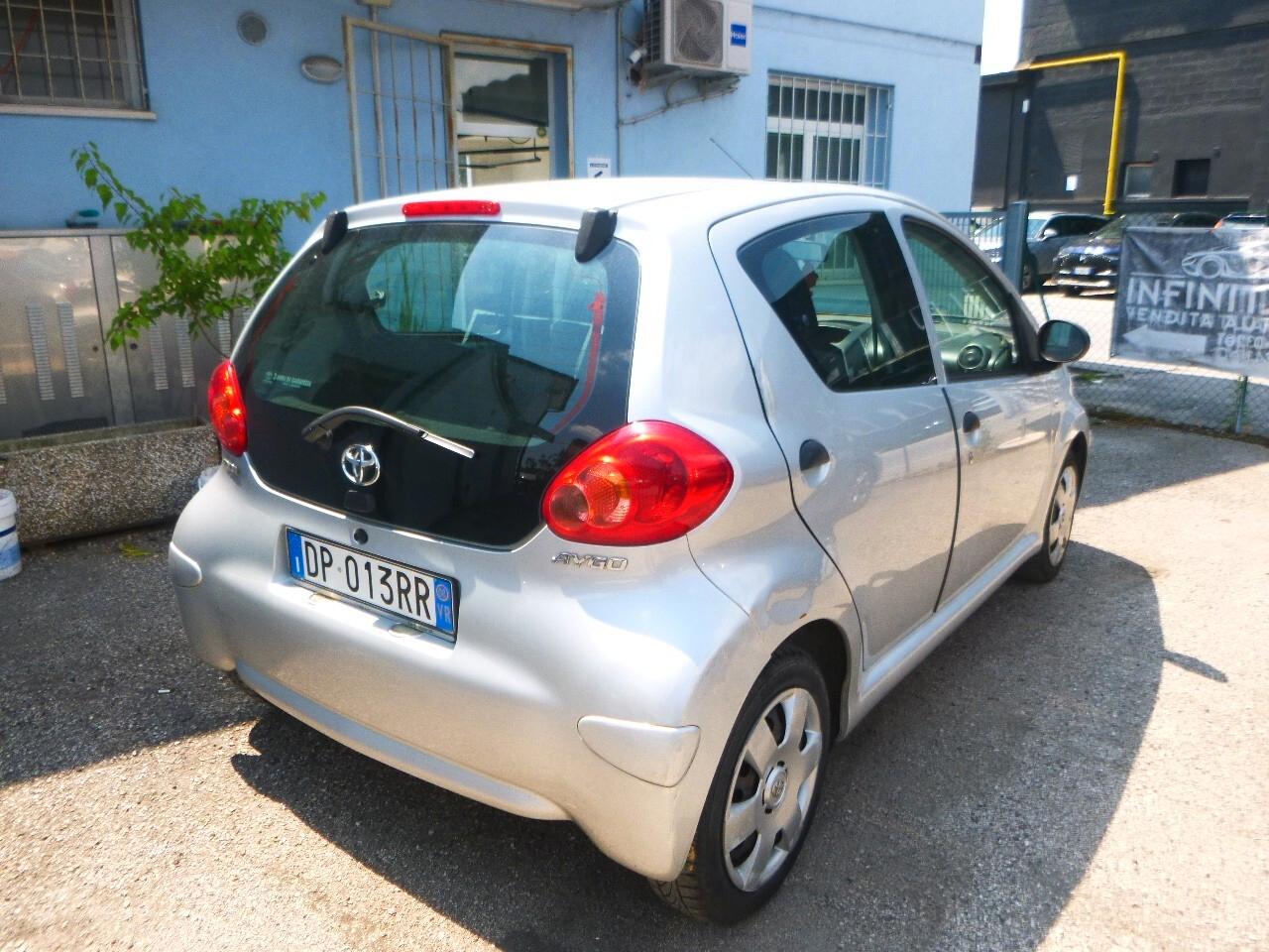 Toyota Aygo X 1.0 VVT-i 72 CV 5 porte Active neopatentati