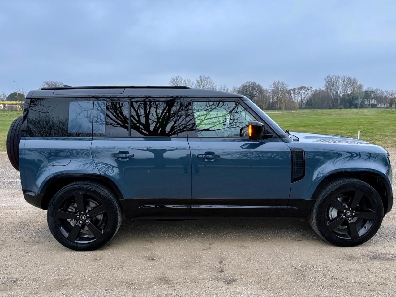 Land Rover Defender - subentro leasing leggere