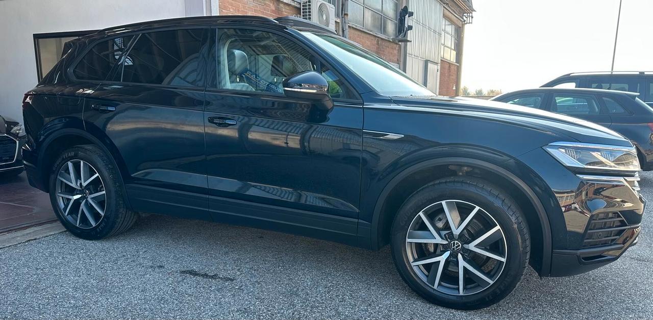 Volkswagen Touareg 3.0 V6 TDI SCR TETTO APRIBILE INTERNI IN PELLE CERCHI DA 20"
