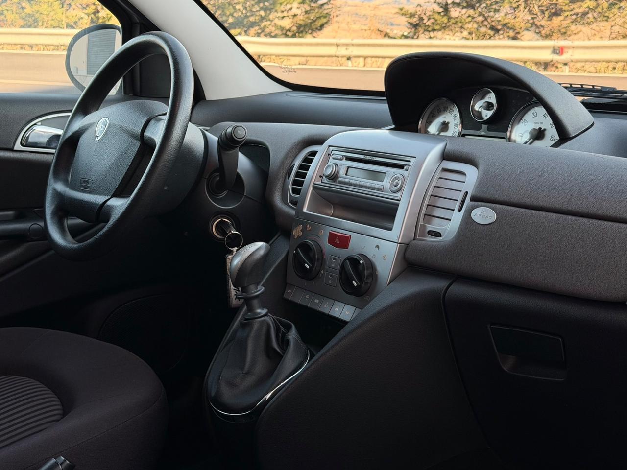 Lancia Ypsilon 1.2 69 CV Platino - SOLI 31.000KM