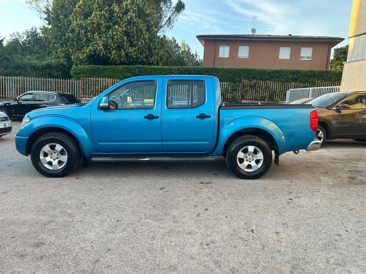 Nissan Navara 2.5 dCi 4 porte Doppia Cabina 4X4