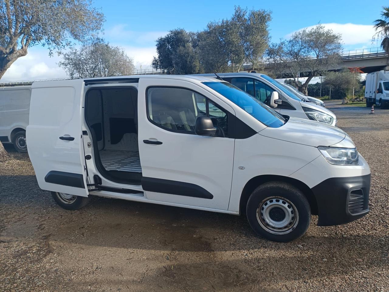 Citroen berlingo 2021 - 1.5 bluehdi Lb automobili
