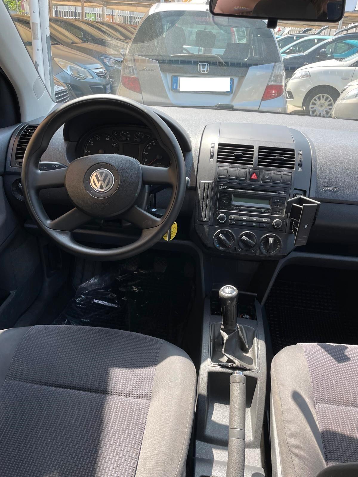 VOLKSWAGEN POLO 1.2 BENZ.