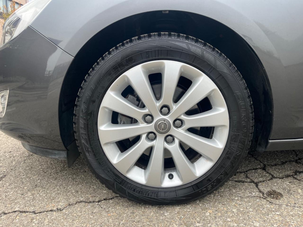 Opel Astra 1.7cdti 2011 109.000km cinghia/tagliando appena fatti