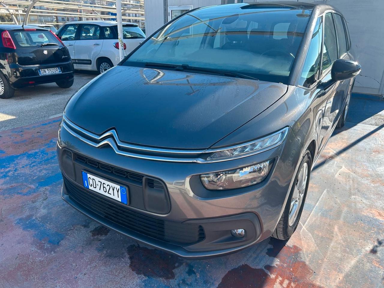 C4 7 POSTI SpaceTourer 1.5 BlueHDi 130CV