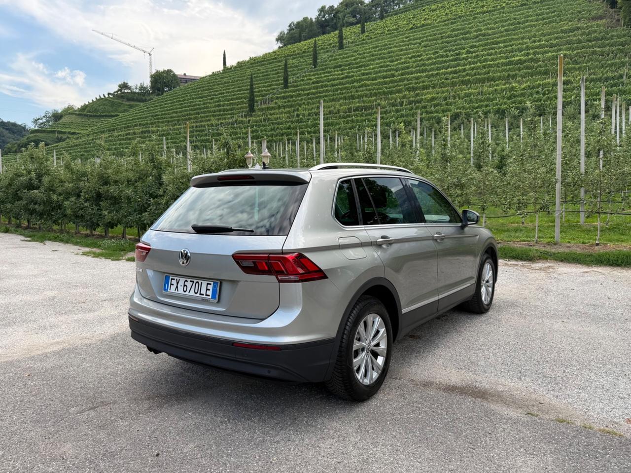 Volkswagen Tiguan 2.0 TDI SCR DSG Business BlueMotion Technology