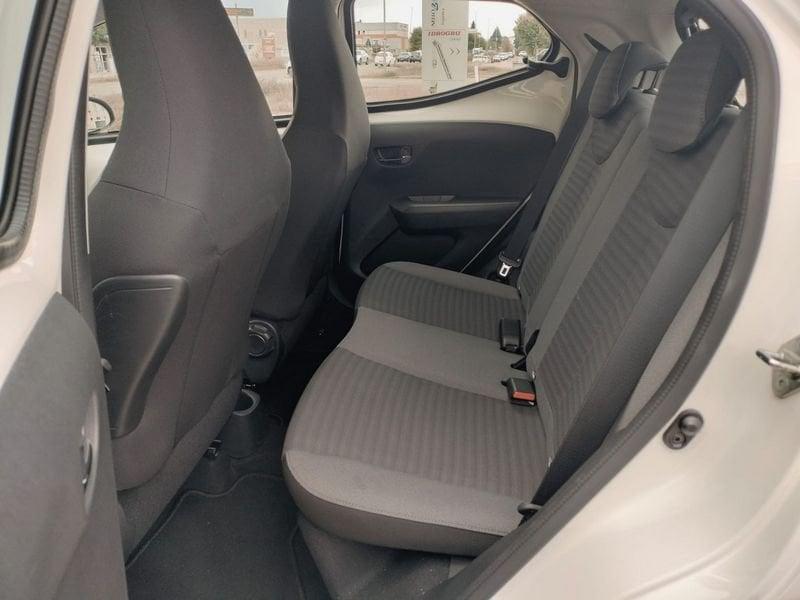 Toyota Aygo Aygo Connect 1.0 VVT-i 72 CV 5 porte x-play