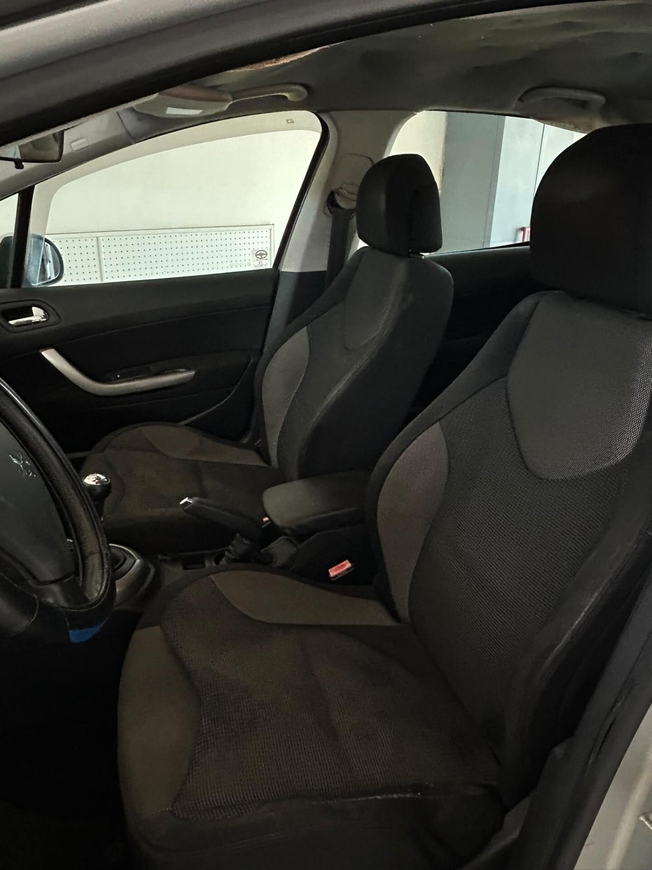 Peugeot 308 1.6 HDi 90CV 5p. Tecno