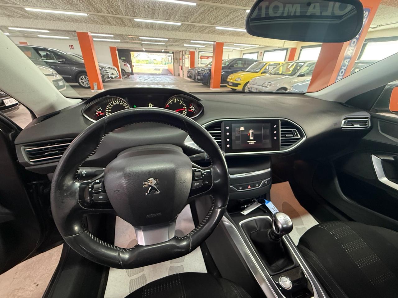 Peugeot 308 BlueHDi SW Allure Tetto Panoramico