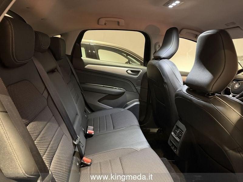 Renault Arkana E-Tech 1.6 Hybrid E-TECH 145 INTENS