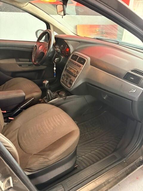 Fiat Grande Punto 1.3 MJT 75 CV 5 porte Dynamic