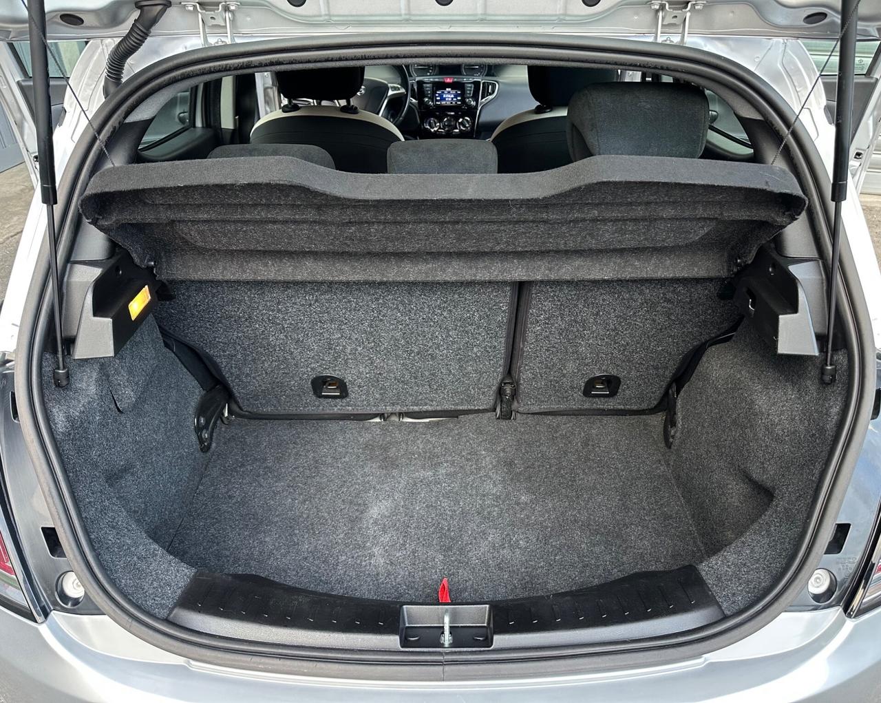 Lancia Ypsilon 1.2 benzina 69cv 5p. Gold