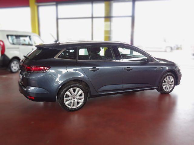 RENAULT Megane Mégane Sporter Blue dCi 115 CV N1 Autocarro