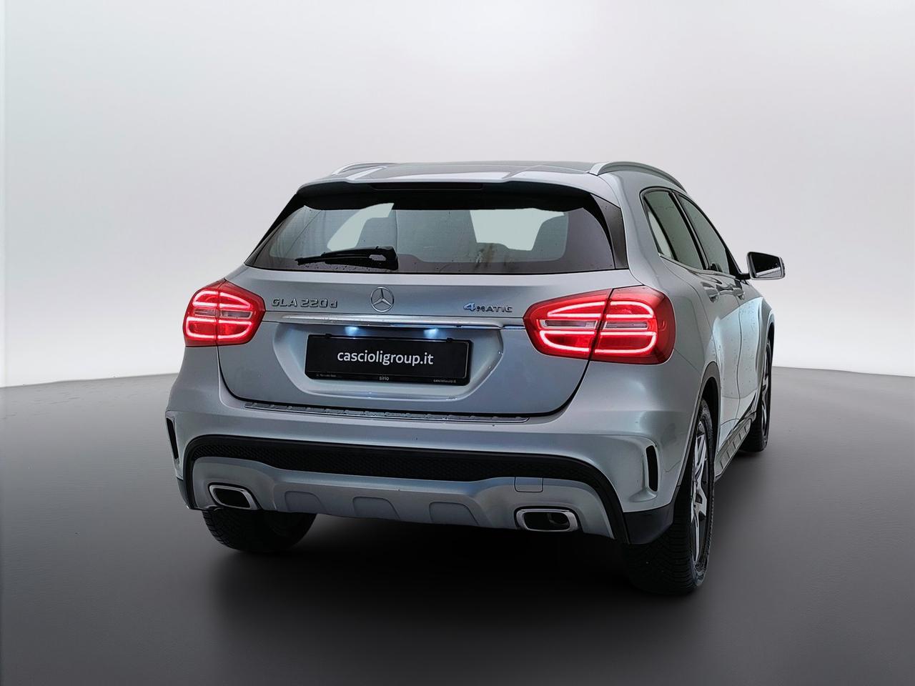 Mercedes-Benz GLA-X156 2014 - GLA 220 d Premium 4matic 177cv auto