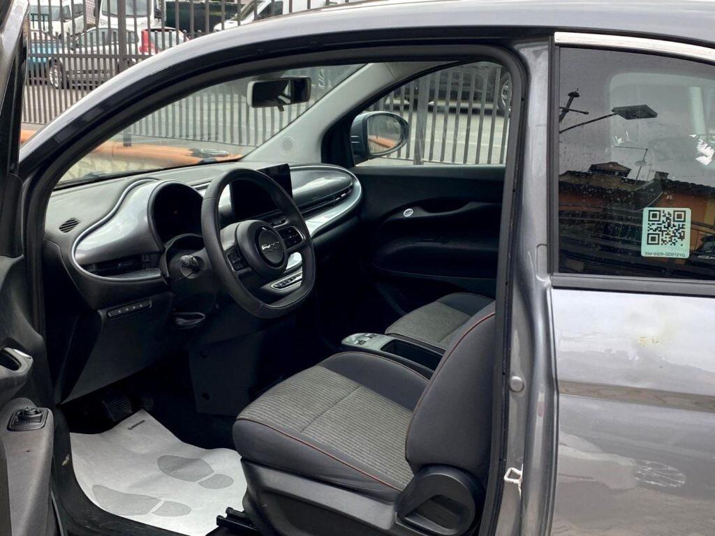 FIAT 500e business opening edition