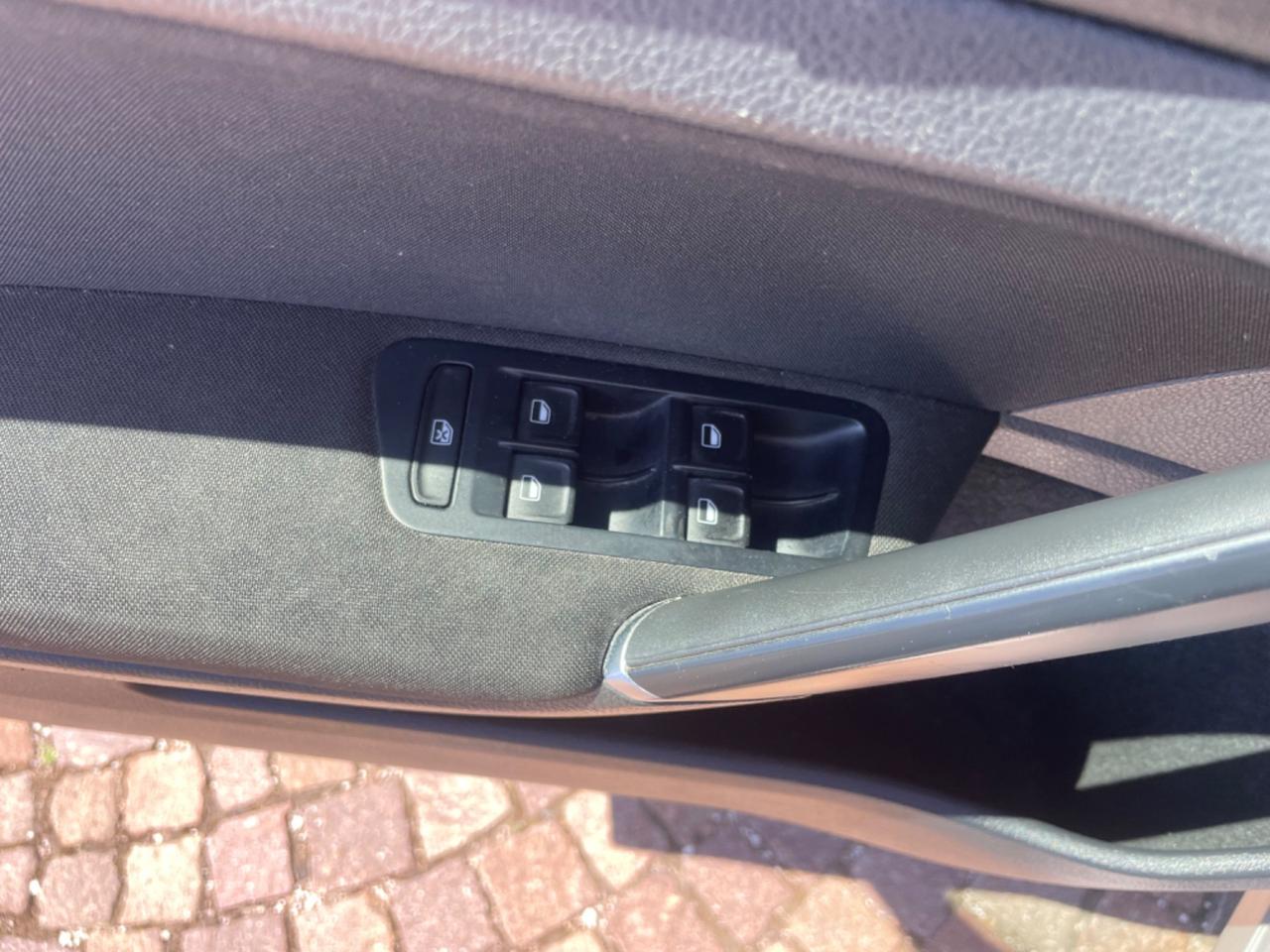 Volkswagen Golf 1.6 TDI 5p. Highline BlueMotion Technology
