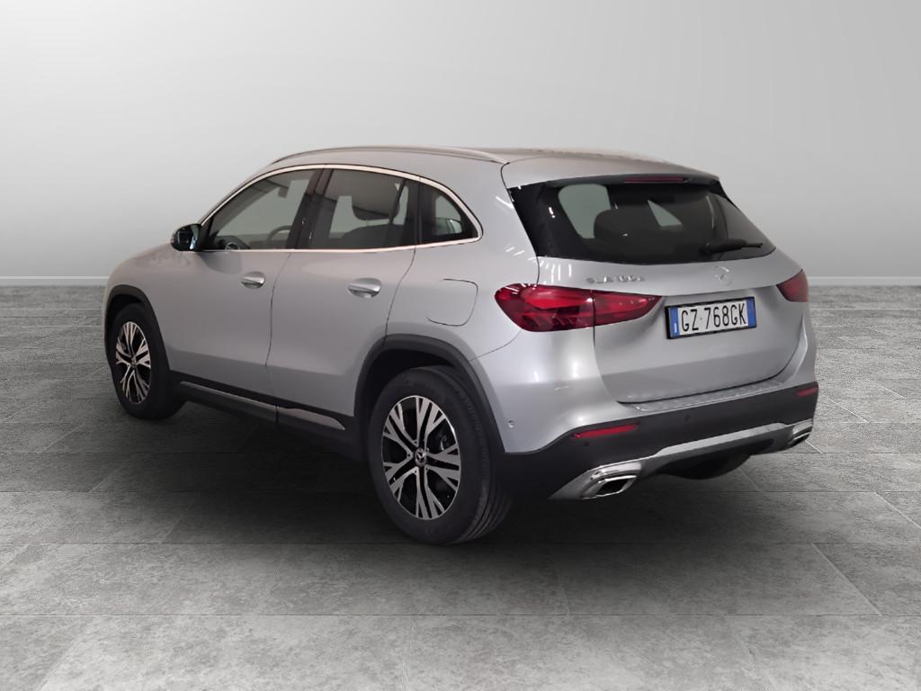 Mercedes-Benz GLA-H247 2023 - GLA 180 d Progressive Advanced auto