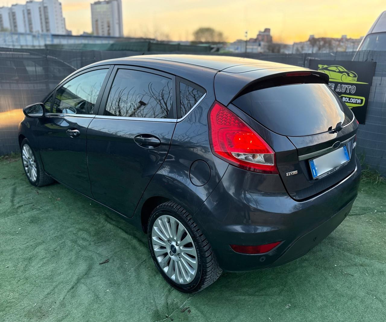 Ford FIESTA 1.4 TDCI TITANIUM UNICOPROPRIETARIO SENSORI FULL