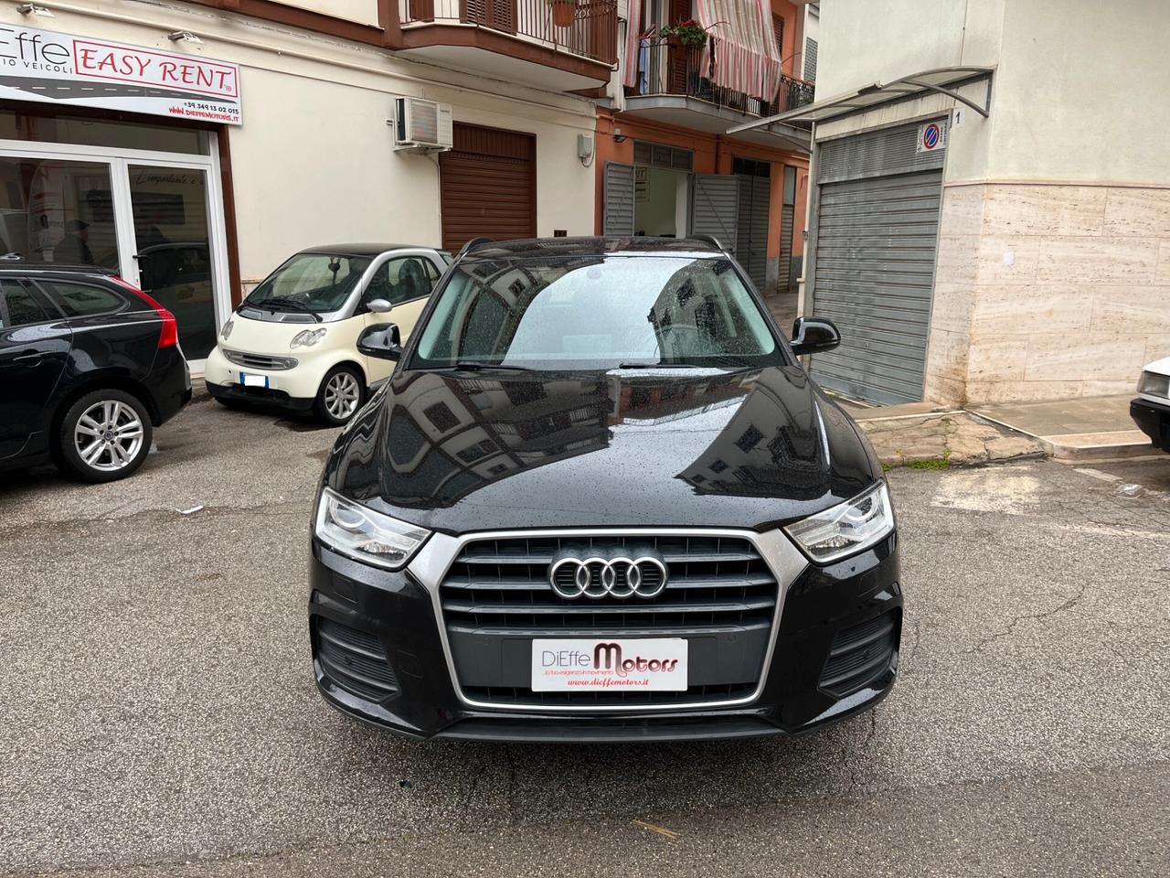 Audi Q3 2.0 TDI 120 CV Business