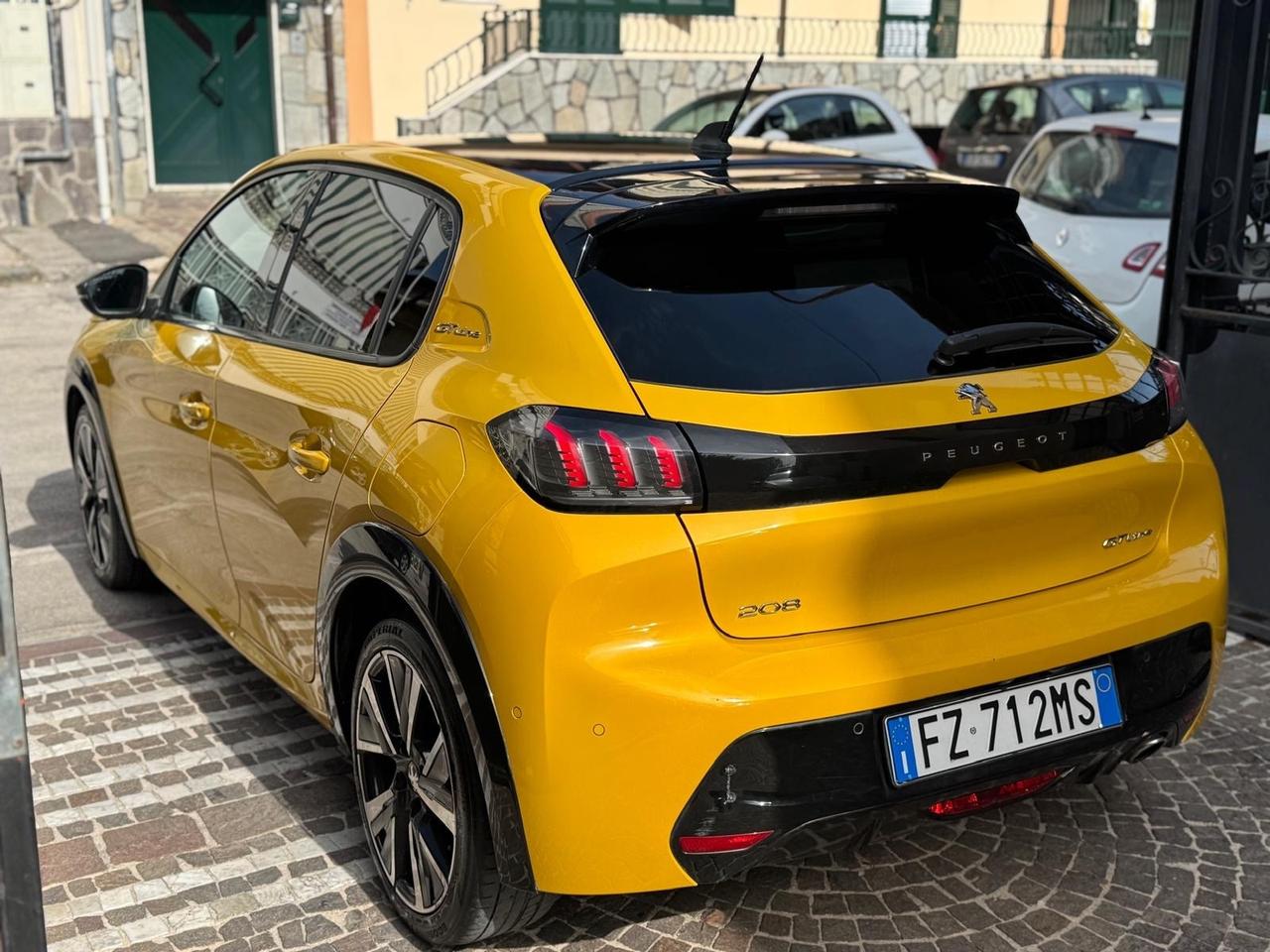 Peugeot 208 BlueHDi 100 S&S 5 porte GT Line