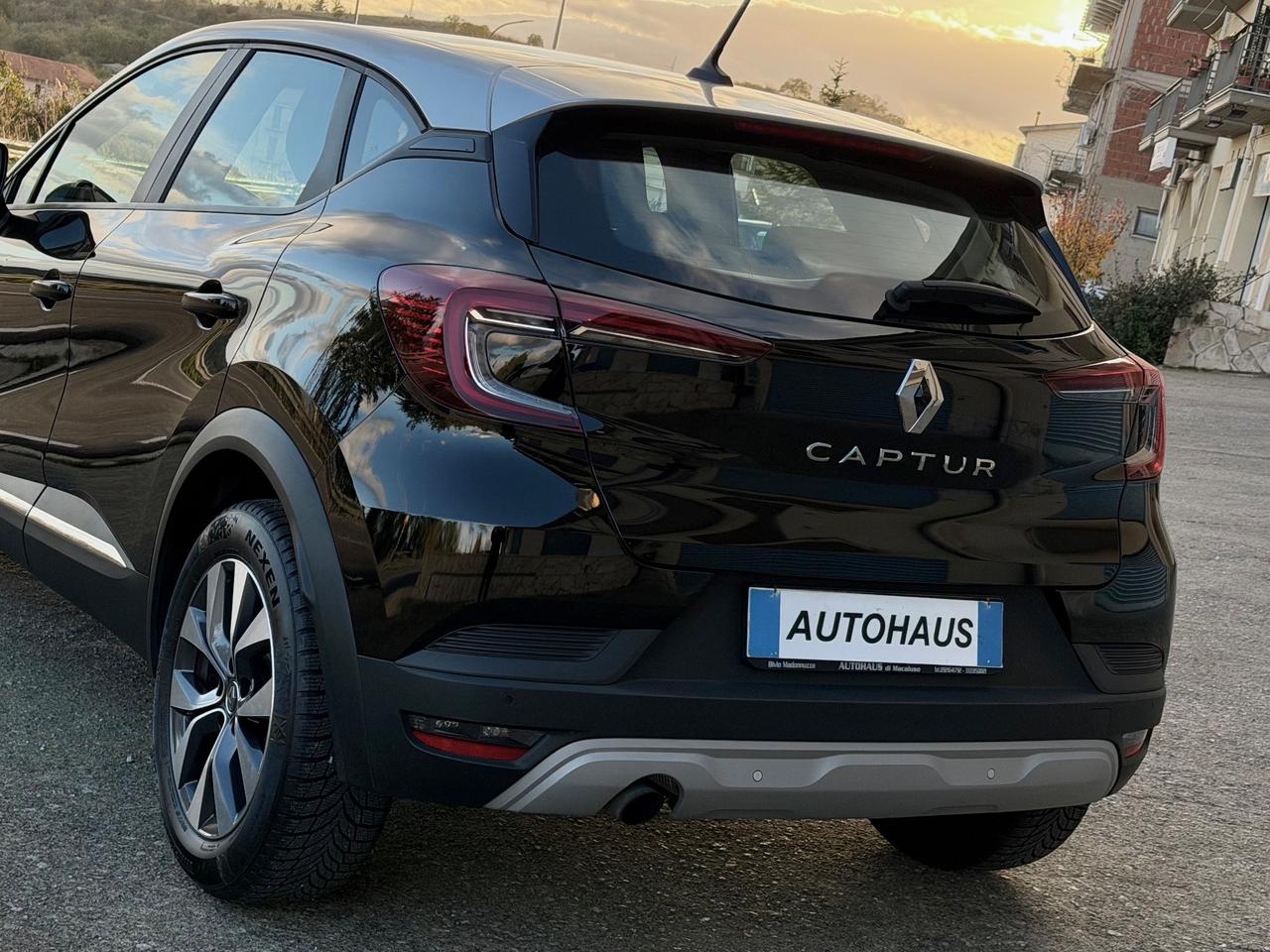 Renault Captur 1.0 TCe 100 CV Zen - 21.000KM