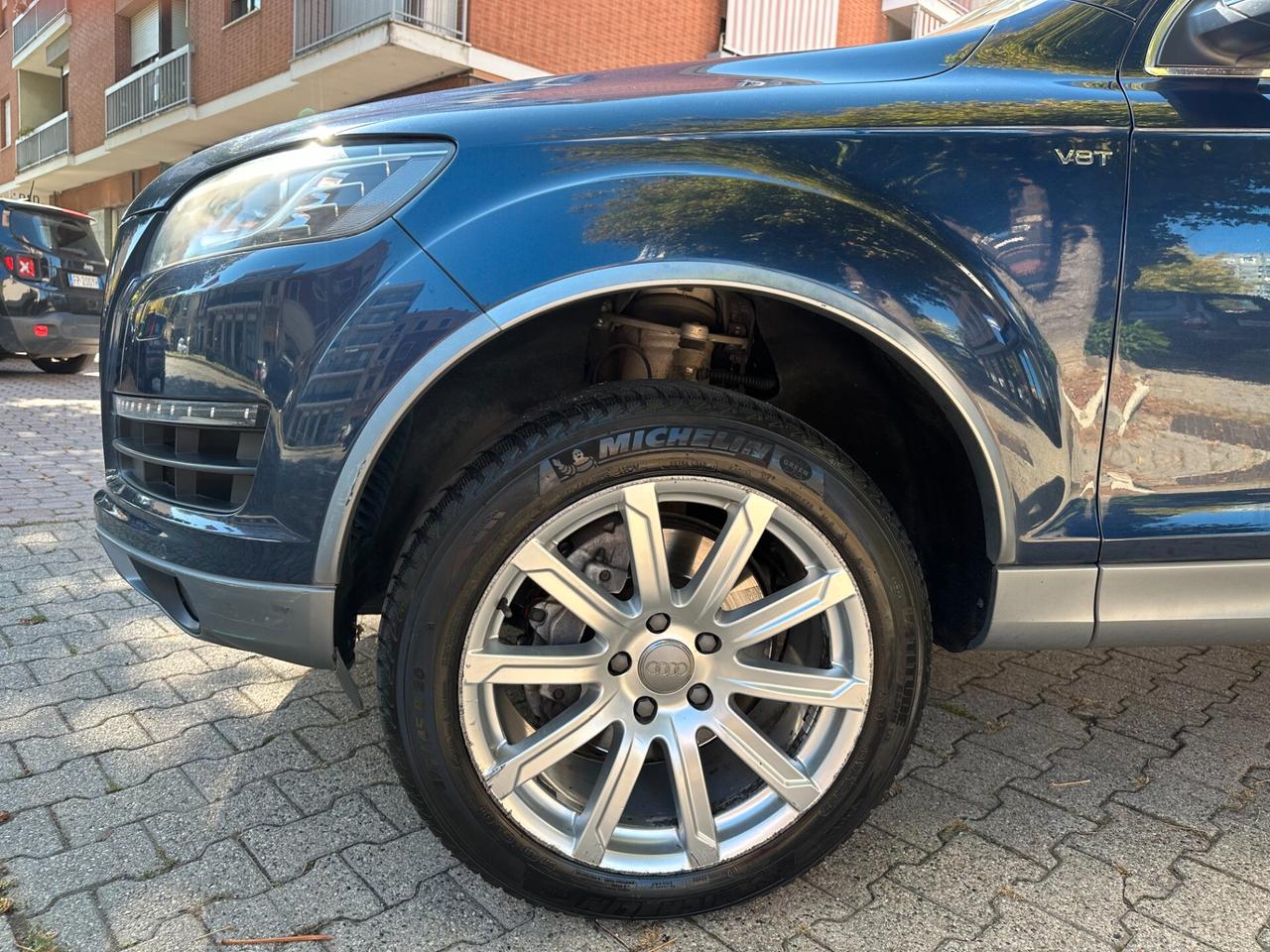 Audi Q7 4.2 V8 TDI quattro
