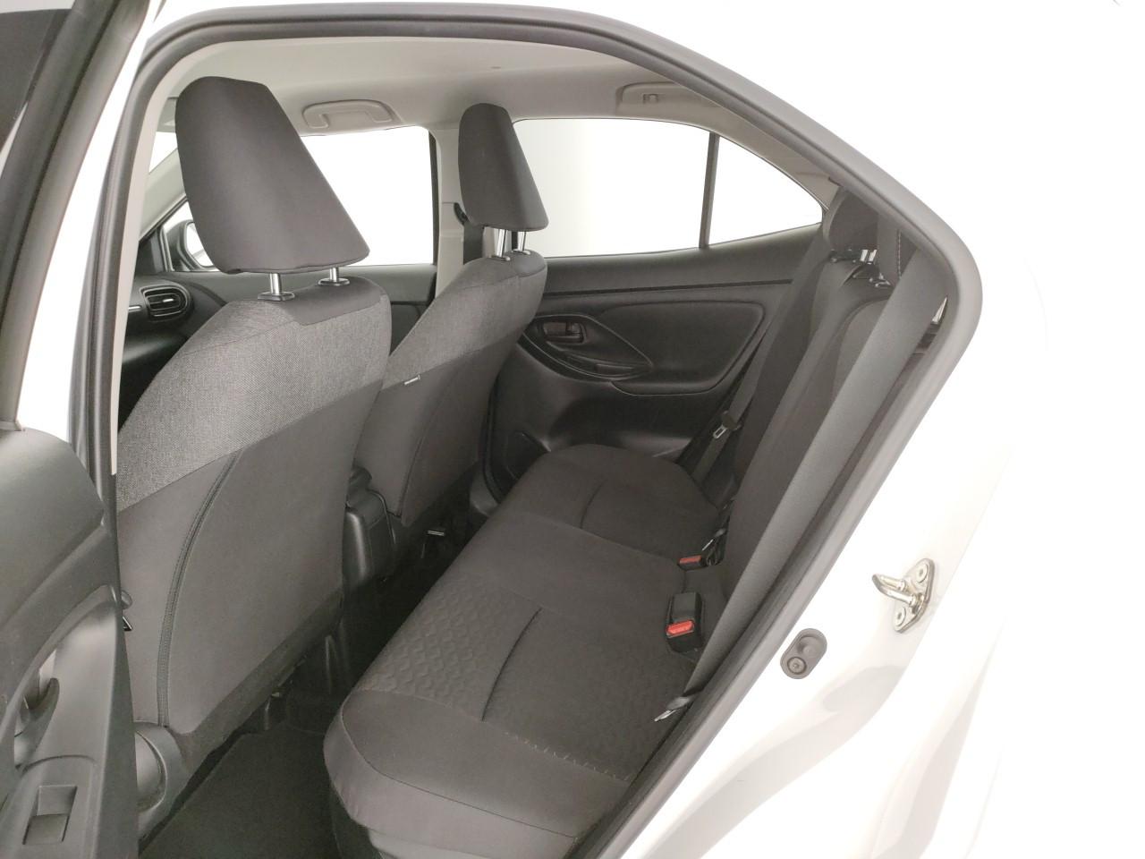 TOYOTA Yaris Cross 1.5h Business fwd 116cv e-cvt