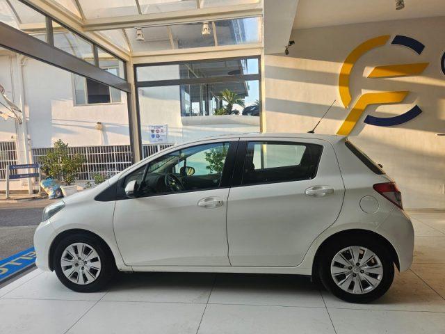 TOYOTA Yaris 1.0 5 porte Lounge gpl