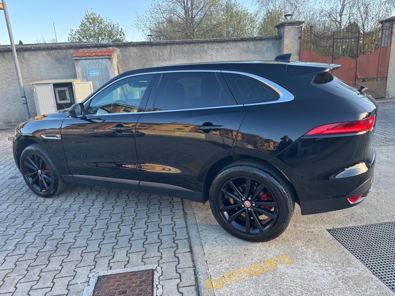 Jaguar F-Pace 2.0 D 180 CV 4x4 Euro 6b